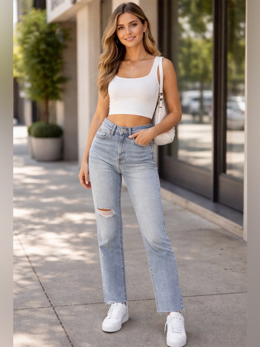 Levi's  casualHigh-Rise Light Blue Straight Jeans with Knee Rip size 0 short NWT